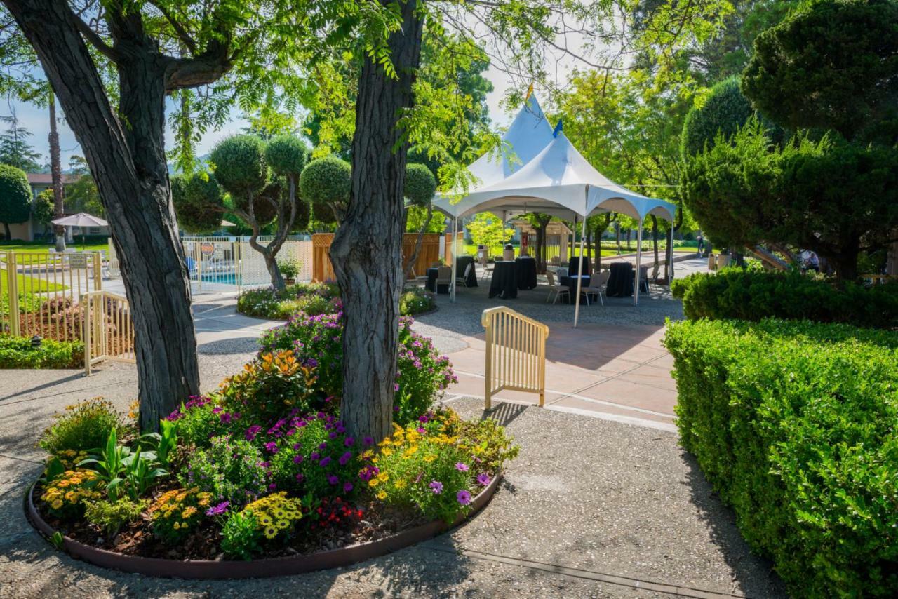Los Gatos Lodge Екстериор снимка
