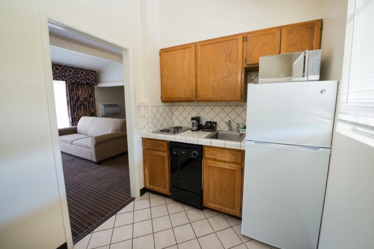 Los Gatos Lodge Екстериор снимка